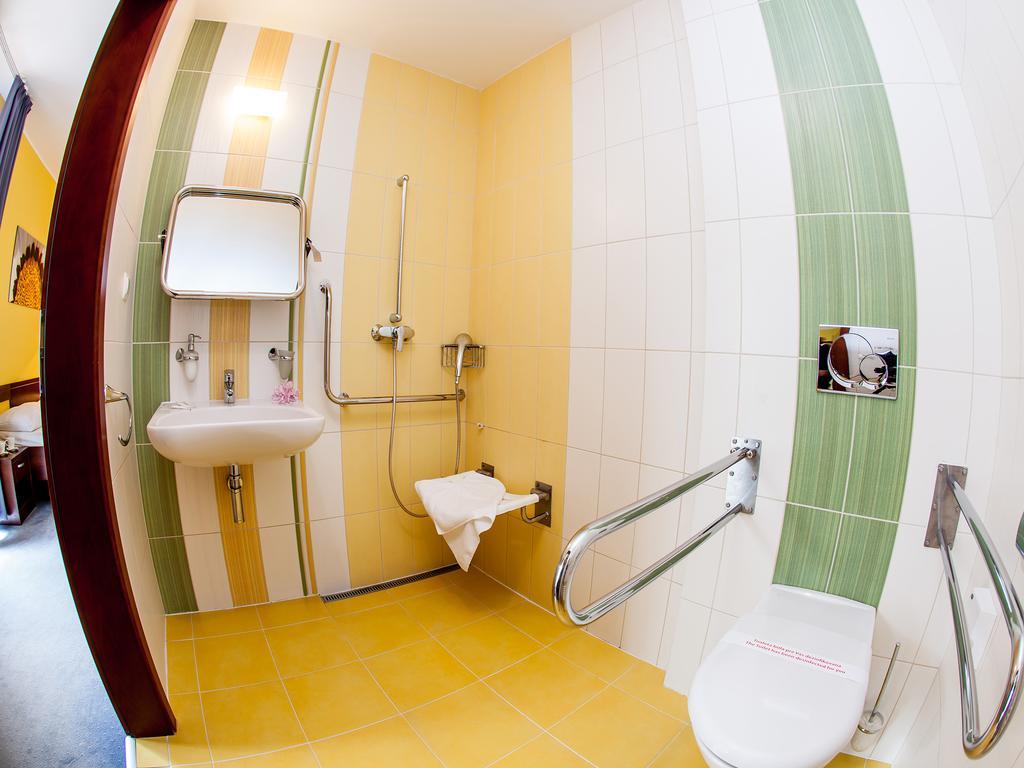 Hotel Impozant Valča Exteriér fotografie